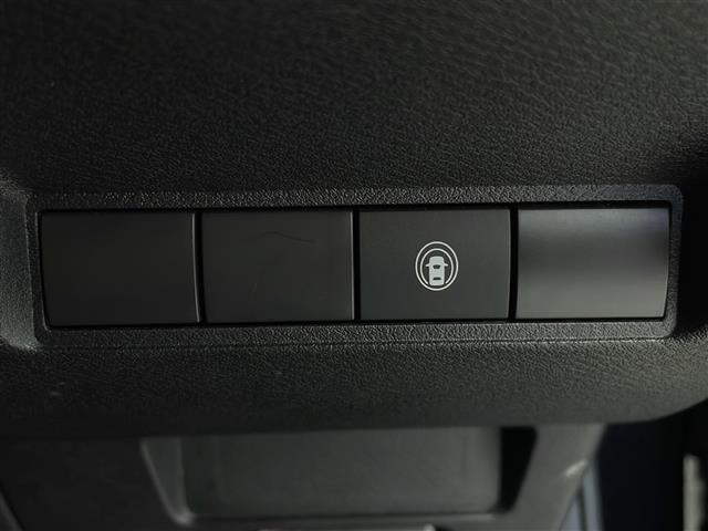 オーラ ニスモ 禁煙車 社外マフラー 社外ダウンサス インテリジェントルームミラー 全方位カメラ 純正ナビ LEDヘッドライト フォグライト バックフォグ オートライト オートハイビーム ブラインドスポットモニター(16枚目)