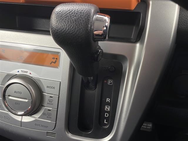 フレアクロスオーバー XG 禁煙車 純正ナビ シートヒーター HIDヘッドライト アイドリングストップ ETC オートライト オートエアコン 衝突軽減ブレーキ プッシュスタート スマートキー 電動格納ミラー 純正ドアバイザー(8枚目)