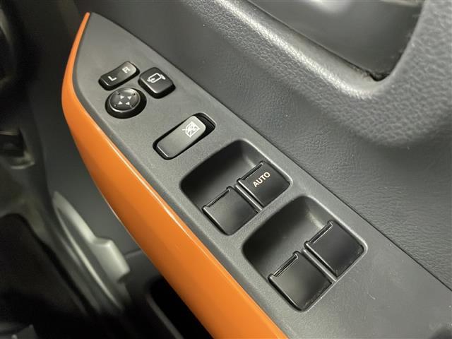 フレアクロスオーバー XG 禁煙車 純正ナビ シートヒーター HIDヘッドライト アイドリングストップ ETC オートライト オートエアコン 衝突軽減ブレーキ プッシュスタート スマートキー 電動格納ミラー 純正ドアバイザー(14枚目)