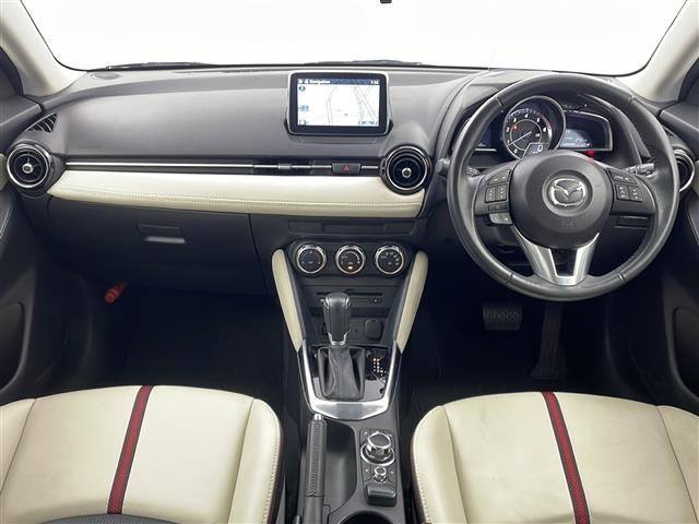 デミオ XDツーリング Lパッケージ 純正ナビ(AM/FM/CD/DVD/Bluetooth) クルーズコントロール スマートキー プッシュスタート 電動格納ミラー 純正フロアマット オートライト 純正アルミホイール(2枚目)