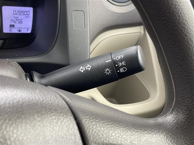 N-WGNカスタム G 禁煙車 社外オーディオ サイドバイザー 社外フロアマット スマートキー プッシュスタート 電動格納ミラー ECON オートエアコン バニティーミラー(9枚目)