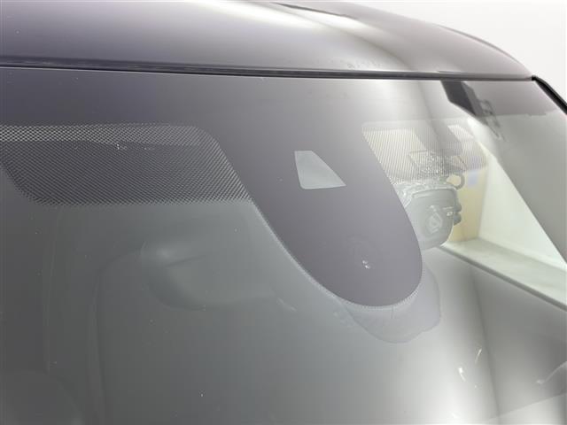 MINI クーパー 純正ナビ(AM/FM/Bluetooth) ETC スマートキー プッシュスタート アイドリングストップ ステアリングスイッチ 横滑り防止装置 純正15インチアルミ 純正フロアマット(6枚目)