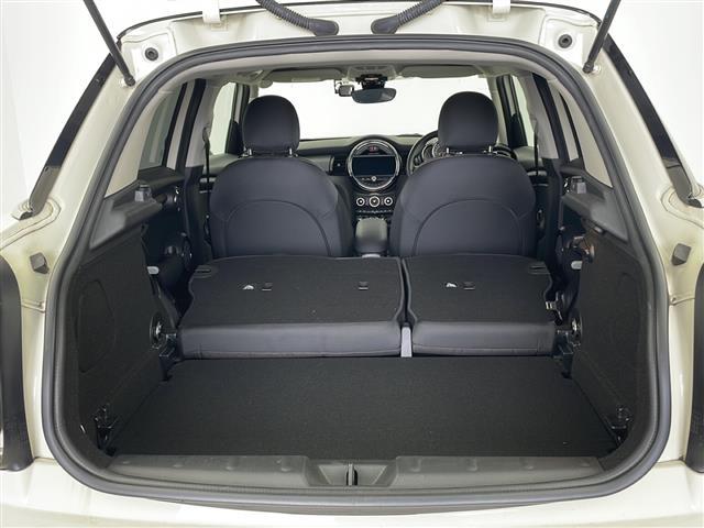 MINI クーパー 純正ナビ(AM/FM/Bluetooth) ETC スマートキー プッシュスタート アイドリングストップ ステアリングスイッチ 横滑り防止装置 純正15インチアルミ 純正フロアマット(26枚目)