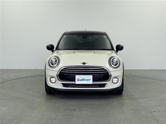 MINI クーパー 純正ナビ(AM/FM/Bluetooth) ETC スマートキー プッシュスタート アイドリングストップ ステアリングスイッチ 横滑り防止装置 純正15インチアルミ 純正フロアマット(33枚目)