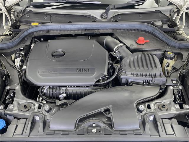 MINI クーパー 純正ナビ(AM/FM/Bluetooth) ETC スマートキー プッシュスタート アイドリングストップ ステアリングスイッチ 横滑り防止装置 純正15インチアルミ 純正フロアマット(43枚目)