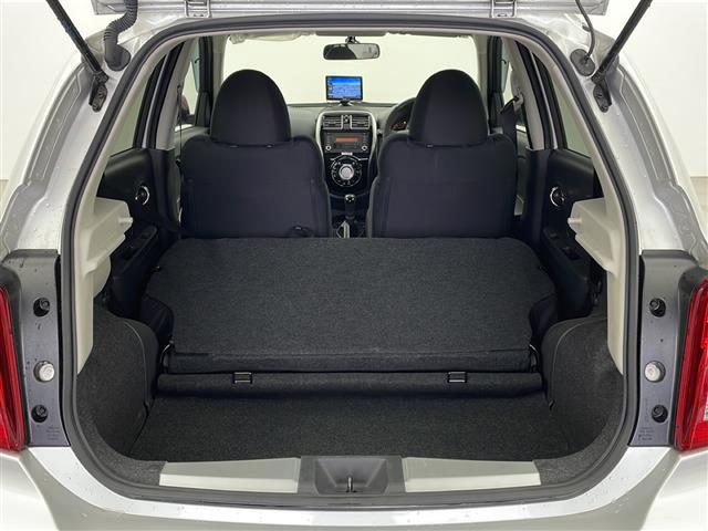 マーチ ニスモ　Ｓ　禁煙車　５ＭＴ　ドライブレコーダー前後　ポータブルナビ　純正オーディオ　ＡＵＸ　ＡＭ　ＦＭ　横滑り防止装置　ＡＵＴＯエアコン　純正ドアバイザー　純正フロアマット　電格ミラー（22枚目）