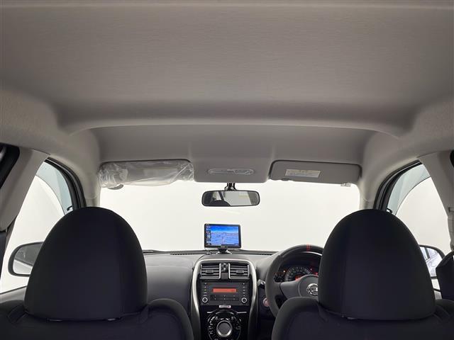 マーチ ニスモ　Ｓ　禁煙車　５ＭＴ　ドライブレコーダー前後　ポータブルナビ　純正オーディオ　ＡＵＸ　ＡＭ　ＦＭ　横滑り防止装置　ＡＵＴＯエアコン　純正ドアバイザー　純正フロアマット　電格ミラー（23枚目）