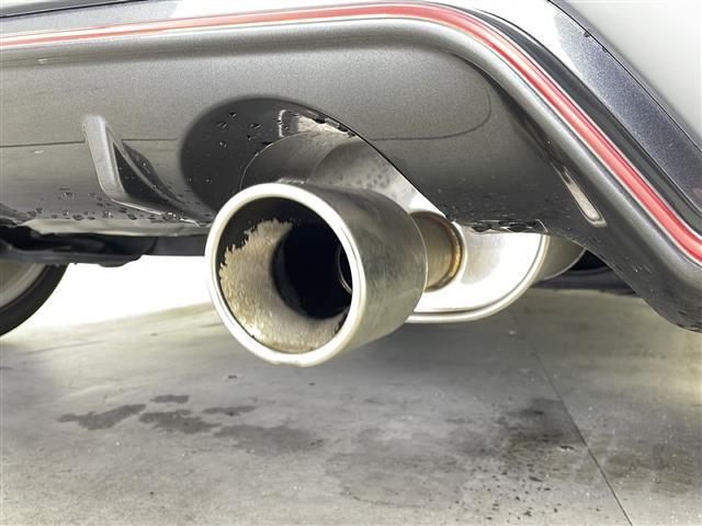 マーチ ニスモ　Ｓ　禁煙車　５ＭＴ　ドライブレコーダー前後　ポータブルナビ　純正オーディオ　ＡＵＸ　ＡＭ　ＦＭ　横滑り防止装置　ＡＵＴＯエアコン　純正ドアバイザー　純正フロアマット　電格ミラー（39枚目）