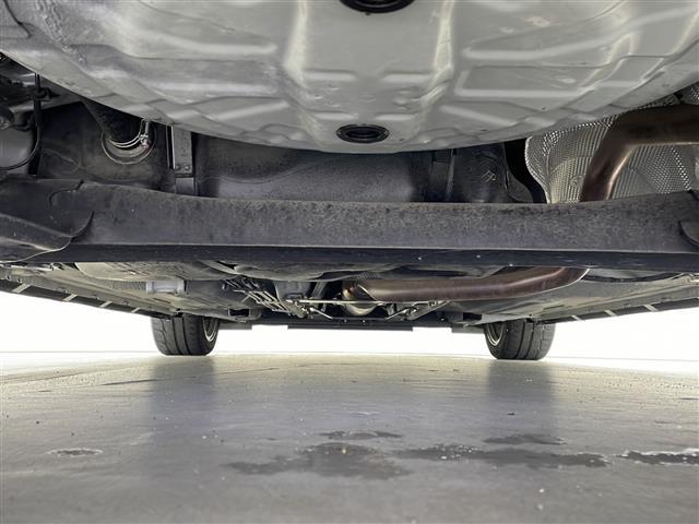 マーチ ニスモ　Ｓ　禁煙車　５ＭＴ　ドライブレコーダー前後　ポータブルナビ　純正オーディオ　ＡＵＸ　ＡＭ　ＦＭ　横滑り防止装置　ＡＵＴＯエアコン　純正ドアバイザー　純正フロアマット　電格ミラー（42枚目）