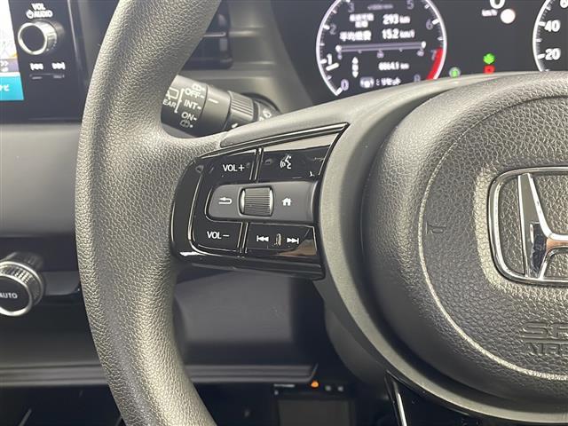 ヴェゼル Ｇ　純正ナビ　ホンダセンシング　衝突軽減　誤発進抑制　歩行者事故低減ステアリング　レーダークルーズコントロール　車線逸脱抑制　パーキングサポートブレーキ　ＥＴＣ２．０　ドライブレコーダー　ワイヤレス充電（9枚目）