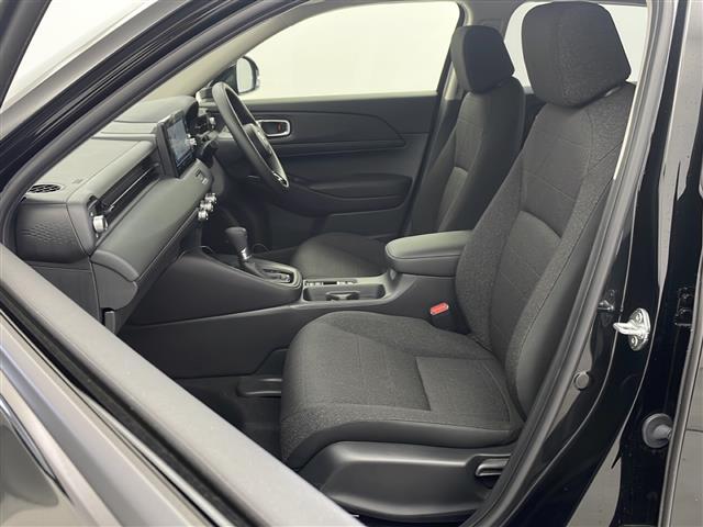 ヴェゼル Ｇ　純正ナビ　ホンダセンシング　衝突軽減　誤発進抑制　歩行者事故低減ステアリング　レーダークルーズコントロール　車線逸脱抑制　パーキングサポートブレーキ　ＥＴＣ２．０　ドライブレコーダー　ワイヤレス充電（23枚目）