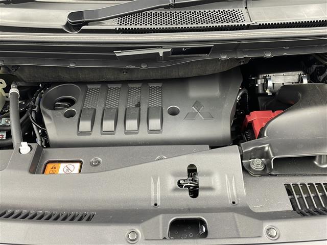 デリカD:5 シャモニー 登録済未使用車 全周囲カメラ 純正11インチメモリーナビ 純正12.8インチフリップダウン 衝突軽減 レーダークルーズ 両側電動 シートヒーター ステアリングヒーター 電動リアゲート パドルシフト(42枚目)