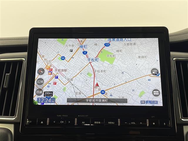 デリカD:5 G パワーパッケージ 禁煙車 4WD 純正10インチメモリーナビ BT HDMI フルセグTV アラウンドビューモニター e-Asist 衝突被害軽減ブレーキ オートサイドステップ 両側電動スライドドア パワーバックドア(3枚目)