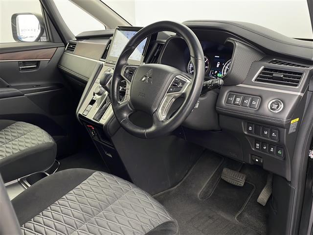 デリカD:5 G パワーパッケージ 禁煙車 4WD 純正10インチメモリーナビ BT HDMI フルセグTV アラウンドビューモニター e-Asist 衝突被害軽減ブレーキ オートサイドステップ 両側電動スライドドア パワーバックドア(26枚目)