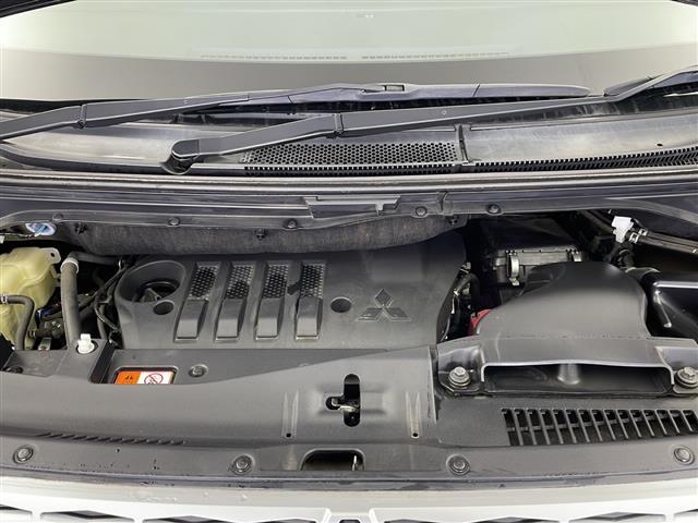 デリカD:5 G パワーパッケージ 禁煙車 4WD 純正10インチメモリーナビ BT HDMI フルセグTV アラウンドビューモニター e-Asist 衝突被害軽減ブレーキ オートサイドステップ 両側電動スライドドア パワーバックドア(42枚目)