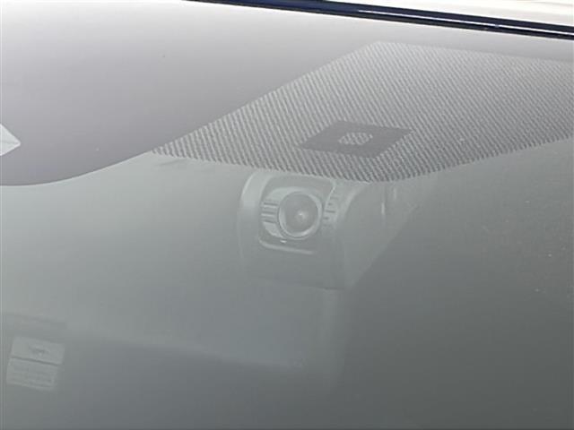 ヴォクシー ハイブリッドS-Z 禁煙車 純正ナビ バックカメラ モデリスタフルエアロ レーダークルーズコントロール 前席シートヒーター ステアリングヒーター パワーバックドア ステアリングスイッチ スマートキー スペアキー ETC(19枚目)