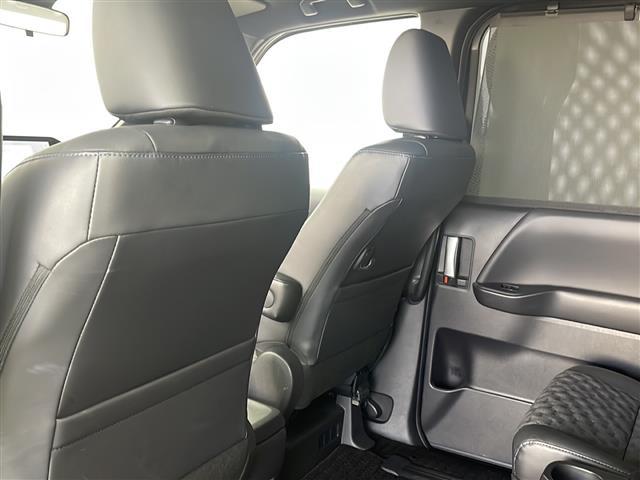 ヴォクシー ハイブリッドS-Z 禁煙車 純正ナビ バックカメラ モデリスタフルエアロ レーダークルーズコントロール 前席シートヒーター ステアリングヒーター パワーバックドア ステアリングスイッチ スマートキー スペアキー ETC(28枚目)