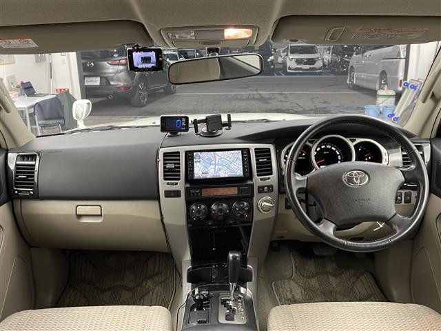 ハイラックスサーフ SSR-G 4WD 社外ナビ ドライブレコーダー ETC 電動格納ミラー 純正アルミホイール 純正フロアマット フォグライト リモコンキー(2枚目)