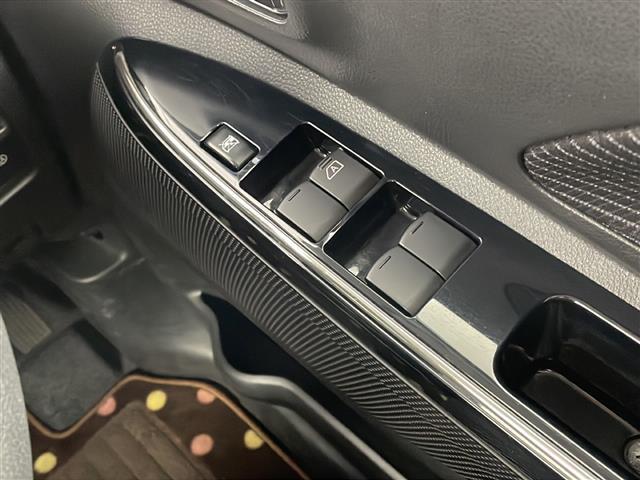 デイズルークス ハイウェイスター　Ｘ　Ｇパッケージ　禁煙車　純正ナビ　衝突軽減システム　両側パワースライドドア　全周囲カメラ　横滑り防止　ＥＴＣ　ドライブレコーダー　電動格納ミラー　Ａストップ　社外フロアマット　純正アルミホイール　プッシュスタート（17枚目）