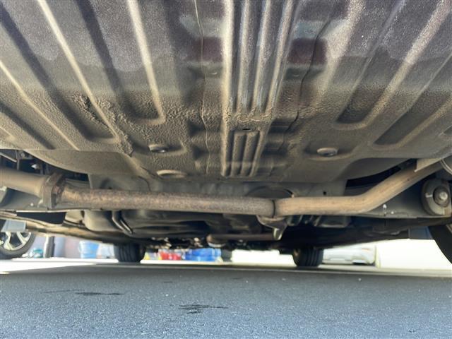 オデッセイ Ｍエアロパッケージ　ワンオーナー　純正ＨＤＤナビ　フルセグＴＶ　ＣＤ　ＤＶＤ　ＦＭ　ＡＭ　ＵＳＢ　バックカメラ　ＥＴＣ　純正フロアマット　純正１６インチアルミホイール　ドアバイザー　リモコンキー×２　保証書（13枚目）