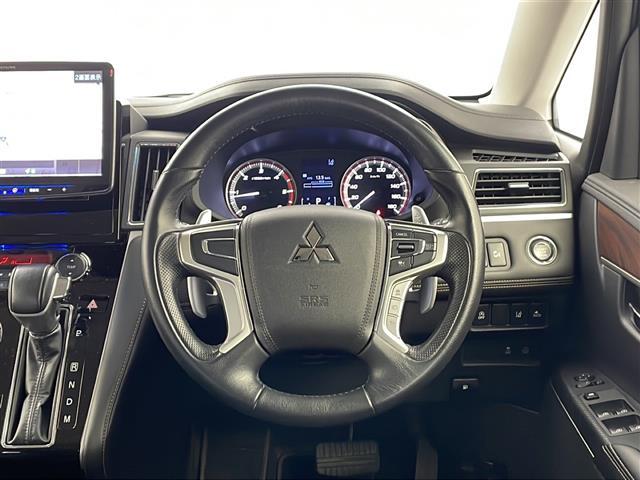 デリカD:5 ジャスパー 社外ナビ 全周囲カメラ 後席モニター 衝突軽減システム 車線逸脱抑制機能 横滑り防止 レーダークルーズコントロール 両側パワースライドドア ビルトインETC 前後ドライブレコーダー 純正アルミホイール(8枚目)