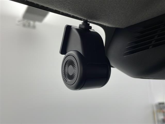 クロスビー ハイブリッドＭＺ　純正ナビ　衝突軽減ブレーキ　スズキセーフティサポート　禁煙車　ワンオーナー　コーナーセンサー　アダプティクルーズコントロール　ハーフレザーシート　バックカメラ　ドライブレコーダー　ＥＴＣ　シートヒータ（14枚目）