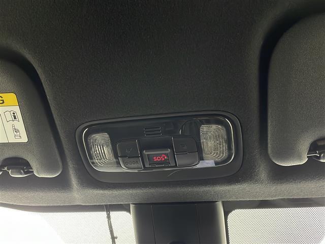 ヤリス ハイブリッドG 禁煙車 純正ナビ バックカメラ 衝突軽減システム 車線逸脱抑制機能 横滑り防止 クリアランナソー パーキングサポートブレーキ 標識認識機能 レーダークルーズコントロール ドライブレコーダー ETC(13枚目)