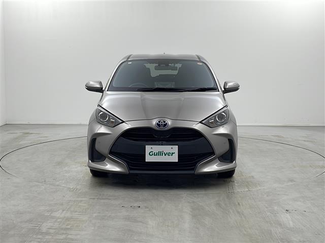 ヤリス ハイブリッドG 禁煙車 純正ナビ バックカメラ 衝突軽減システム 車線逸脱抑制機能 横滑り防止 クリアランナソー パーキングサポートブレーキ 標識認識機能 レーダークルーズコントロール ドライブレコーダー ETC(38枚目)