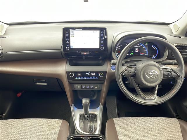 ヤリスクロス ハイブリッドZ 禁煙 純正8インチディスプレイオーディオ AC1500W 4WD 衝突軽減 レーントレーシング レーダークルーズ ブラインドスポットモニター ビルトインETC シートヒーター ステアリングヒーター(14枚目)