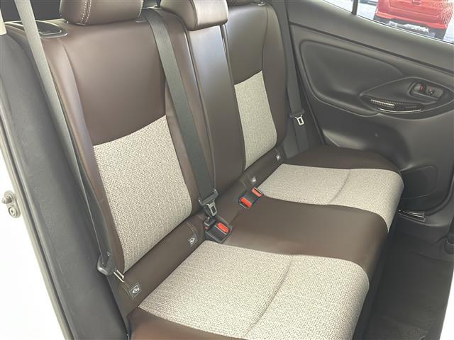 ヤリスクロス ハイブリッドZ 禁煙 純正8インチディスプレイオーディオ AC1500W 4WD 衝突軽減 レーントレーシング レーダークルーズ ブラインドスポットモニター ビルトインETC シートヒーター ステアリングヒーター(25枚目)