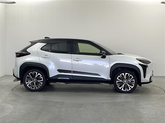 ヤリスクロス ハイブリッドZ 禁煙 純正8インチディスプレイオーディオ AC1500W 4WD 衝突軽減 レーントレーシング レーダークルーズ ブラインドスポットモニター ビルトインETC シートヒーター ステアリングヒーター(37枚目)