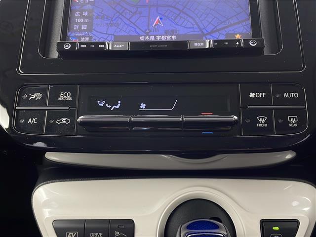 プリウス Ｓ　禁煙車　社外ナビ　ＣＤ　ＤＶＤ　ＦＭ　ＡＭ　バックカメラ　スマートキー　プッシュスタート　ＬＥＤヘッドライト　ＥＴＣ　ドライブレコーダー（14枚目）