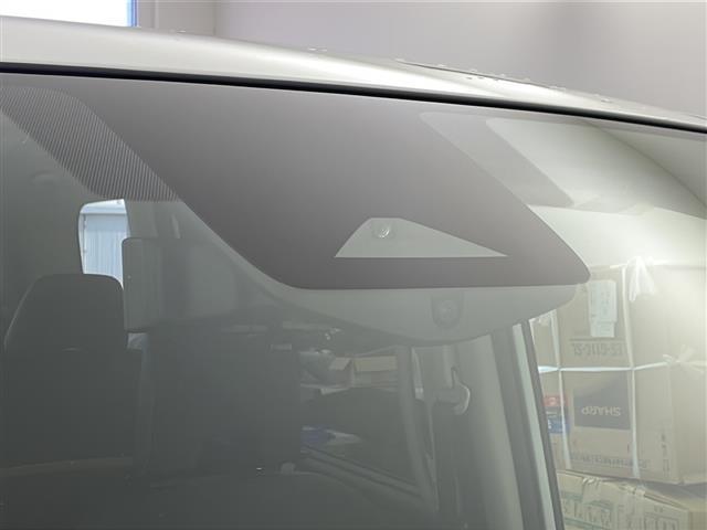 セレナ e-パワー ハイウェイスターV 登録済未使用車 純正12.3インチディスプレイナビ フルセグ Bluetooth 純正フリップダウンモニター アラウンドビューモニター プロパイロット レーンキープ 両側パワースライドドア(4枚目)