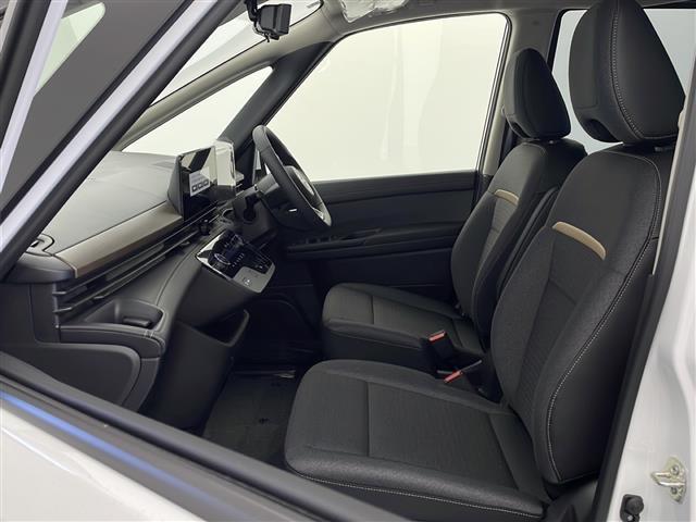 セレナ e-パワー ハイウェイスターV 登録済未使用車 純正12.3インチディスプレイナビ フルセグ Bluetooth 純正フリップダウンモニター アラウンドビューモニター プロパイロット レーンキープ 両側パワースライドドア(21枚目)