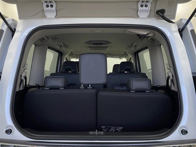 セレナ e-パワー ハイウェイスターV 登録済未使用車 純正12.3インチディスプレイナビ フルセグ Bluetooth 純正フリップダウンモニター アラウンドビューモニター プロパイロット レーンキープ 両側パワースライドドア(29枚目)