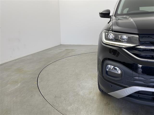 Ｔ－クロス ＴＳＩ　アクティブ　禁煙車　ワンオーナー　セーフティパッケージ　純正ナビ　ＡｐｐｌｅＣａｒＰｌａｙ　アダプティブクルーズコントロール　ブラインドスポットモニター　パークディスタンスコントロール　バックカメラ　ＥＴＣ２．０（7枚目）