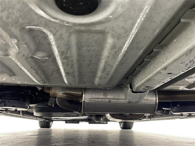 ヴォクシー ＺＳ　煌ＩＩＩ　禁煙車　両側パワースライドドア　純正１０インチナビ　フルセグＴＶ　Ｂｌｕｅｔｏｏｔｈ　バックカメラ　ＥＴＣ　衝突軽減ブレーキ　オートライト　レーンキープアシスト　ローダウン　ドライブレコーダー（42枚目）