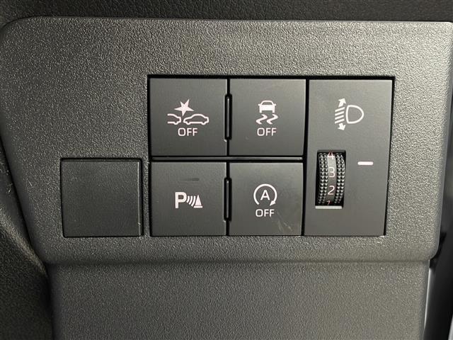 ハイゼットカーゴ Ｇ　ＳＡ　禁煙車　純正ナビ　ＢＴ　ＡＭ　ＦＭ　フルセグ　ＤＩＳＣ　衝突軽減システム　ＥＴＣ　両側スライド　レーンキープアシスト　コーナーセンサー　先行車発進お知らせ機能　ヘッドライトレベライザー　ドアバイザー（7枚目）