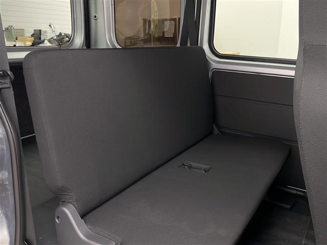 ハイゼットカーゴ Ｇ　ＳＡ　禁煙車　純正ナビ　ＢＴ　ＡＭ　ＦＭ　フルセグ　ＤＩＳＣ　衝突軽減システム　ＥＴＣ　両側スライド　レーンキープアシスト　コーナーセンサー　先行車発進お知らせ機能　ヘッドライトレベライザー　ドアバイザー（22枚目）