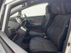 安心の全車保証付き！（※部分保証、国産車は納車後３ヶ月、輸入車は納車後１ヶ月の保証期間となります）。その他長期保証（有償）もご用意しております！※長期保証を付帯できる車両には条件がございます。 6