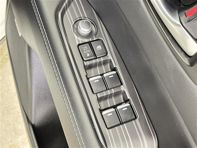 ＣＸ－８ ＸＤ　スポーツアピアランス　禁煙　純正１０．２５型ディスプレイ　６人乗り　サンルーフ　ＢＯＳＥサウンド　全方位カメラ　ルーフレール　パワーバックドア　レッドレザーシート　革シート　パワーシート　シートエアコン　衝突軽減ブレーキ（24枚目）
