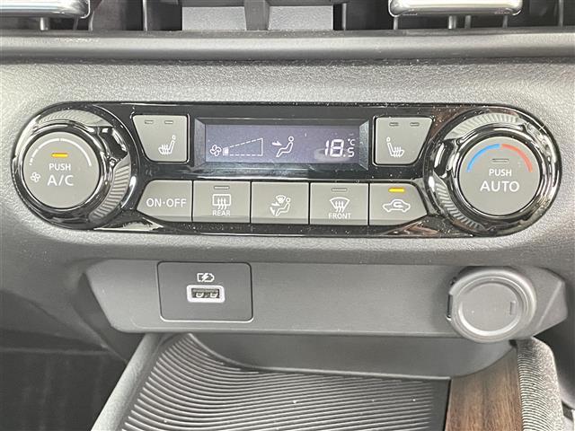 オーラ Ｇ　レザーエディション　禁煙　セーフティアシスト　純正９インチナビ　アラウンドビューモニター　ＬＥＤオートライト　純正フロアマット　シートヒーター　レザーシート　純正１７インチアルミホイール　ＵＳＢ　ＬＥＤ　スマートキー（6枚目）