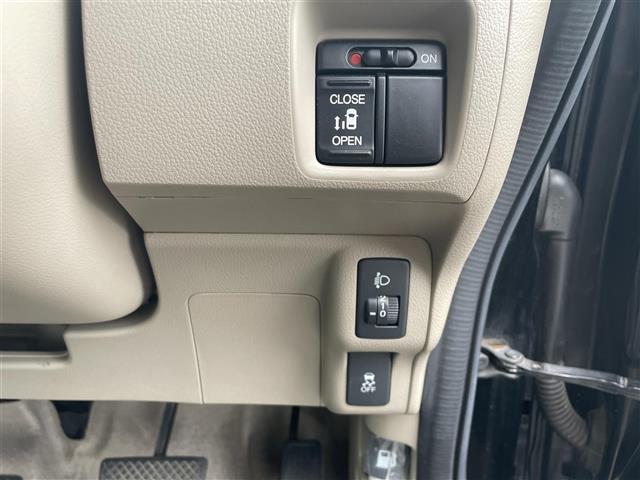 Ｎ－ＢＯＸ Ｇ・Ｌパッケージ　片側パワースライドドア　ＥＴＣ　スマートキー＆プッシュスタート　電動格納ミラー　ヘッドライトレベライザー　横滑り防止装置　ステアリングスイッチ　純正フロアマット　社外１４インチアルミ（3枚目）