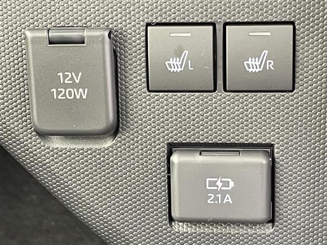 タフト Ｇ　ダーククロムベンチャー　届出済未使用車　禁煙車　ガラスルーフ　スマートアシスト　レーダークルーズコントロール　コーナーセンサー　ＤＮシートヒーター　純正１５インチＡＷ　革巻きステアリング　ステアリングスイッチ　電子パーキング（4枚目）