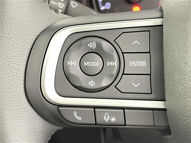 タフト Ｇ　ダーククロムベンチャー　届出済未使用車　禁煙車　ガラスルーフ　スマートアシスト　レーダークルーズコントロール　コーナーセンサー　ＤＮシートヒーター　純正１５インチＡＷ　革巻きステアリング　ステアリングスイッチ　電子パーキング（9枚目）