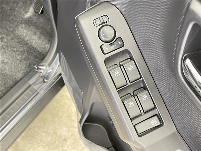 タフト Ｇ　ダーククロムベンチャー　届出済未使用車　禁煙車　ガラスルーフ　スマートアシスト　レーダークルーズコントロール　コーナーセンサー　ＤＮシートヒーター　純正１５インチＡＷ　革巻きステアリング　ステアリングスイッチ　電子パーキング（17枚目）