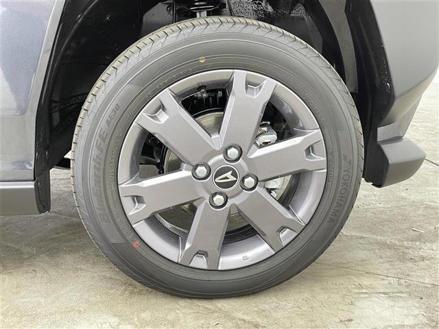 タフト Ｇ　ダーククロムベンチャー　届出済未使用車　禁煙車　ガラスルーフ　スマートアシスト　レーダークルーズコントロール　コーナーセンサー　ＤＮシートヒーター　純正１５インチＡＷ　革巻きステアリング　ステアリングスイッチ　電子パーキング（33枚目）