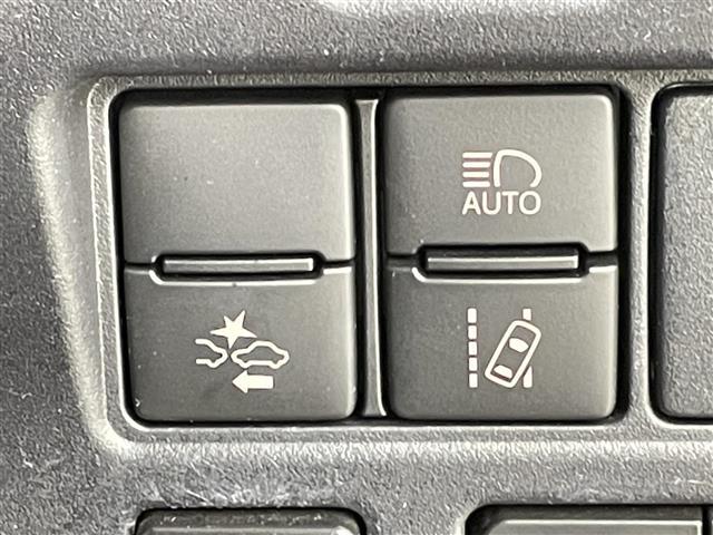 ノア Ｓｉ　ダブルバイビーＩＩＩ　純正１０インチナビ　フルセグＴＶ　Ｂｌｕｅｔｏｏｔｈ　純正フリップダウンモニター　バックカメラ　両側電動スライドドア　クリアランスソナー　クルーズコントロール　バックカメラ　ＬＥＤヘッドライト（11枚目）