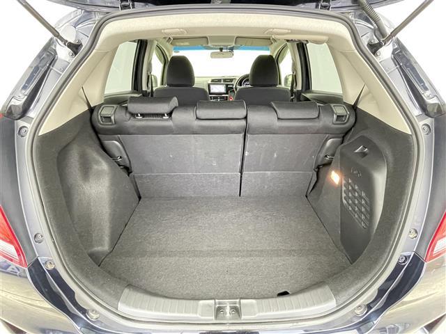 フィットハイブリッド Ｆ　ワンオーナー　純正ＳＤナビ　ＣＤ　ＤＶＤ　Ｂｌｕｅｔｏｏｔｈ　バックカメラ　オートエアコン　オートライト　前後ドライブレコーダー　アイドリングストップ　革巻きステアリング　ステアリングスイッチ　ＥＴＣ（29枚目）