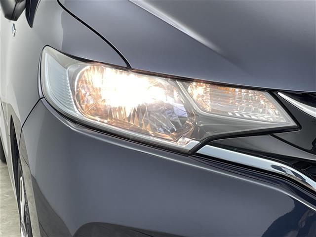 フィットハイブリッド Ｆ　ワンオーナー　純正ＳＤナビ　ＣＤ　ＤＶＤ　Ｂｌｕｅｔｏｏｔｈ　バックカメラ　オートエアコン　オートライト　前後ドライブレコーダー　アイドリングストップ　革巻きステアリング　ステアリングスイッチ　ＥＴＣ（32枚目）